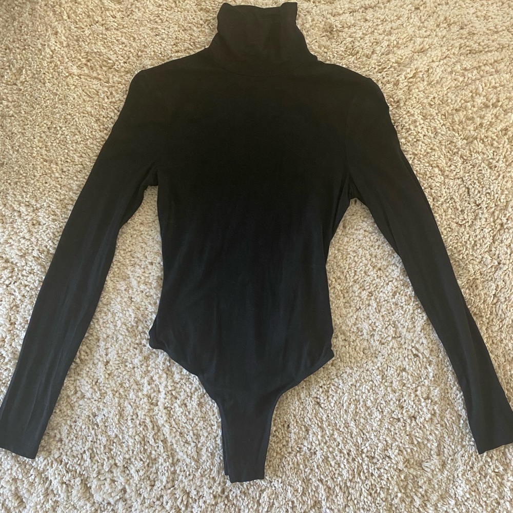 Women’s superdown black turtleneck size Small